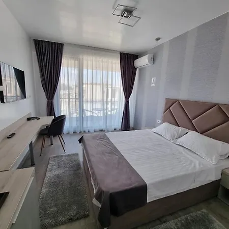 Hotel Ana By The Sea Eforie 3*