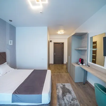Hotel Ana 3*