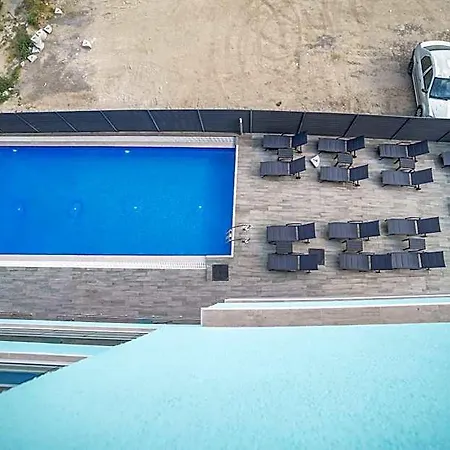Hotel Ana By The Sea 3*